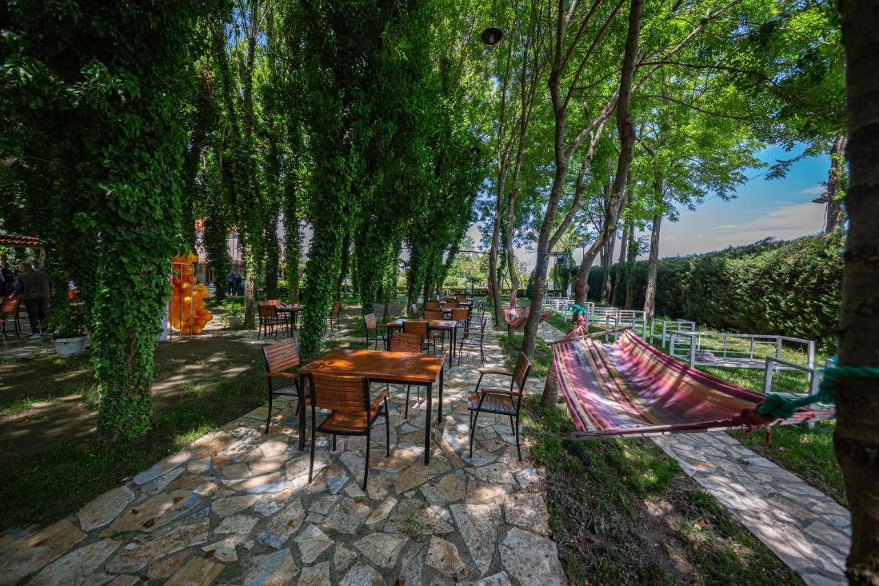 Sebastiano Resort Lezhe Exterior photo